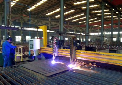 Виготовлений в Китаї металеве різання вуглецевої сталі CNC плазмовий різак